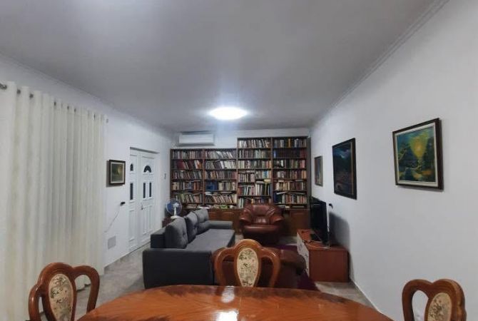 Shtepi me qera 2+1 ne Tirane - 1,100 Euro