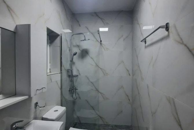 Shtepi me qera Duplex(shtepi me 2 kate) ne Tirane, 2+1, Mobilimi E mobiluar, Pagesa 1,100  Euro.