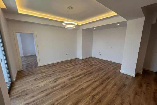 Shtepi ne shitje Apartament ne Tirane, 2+1, Mobilimi Bosh, pa mobiluar, Pagesa 212,000  Euro.