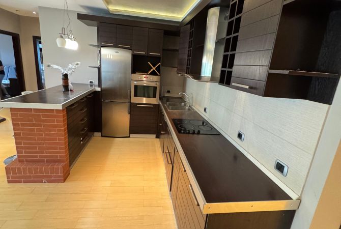 Shtepi me qera 3+1 ne Tirane - 750 Euro