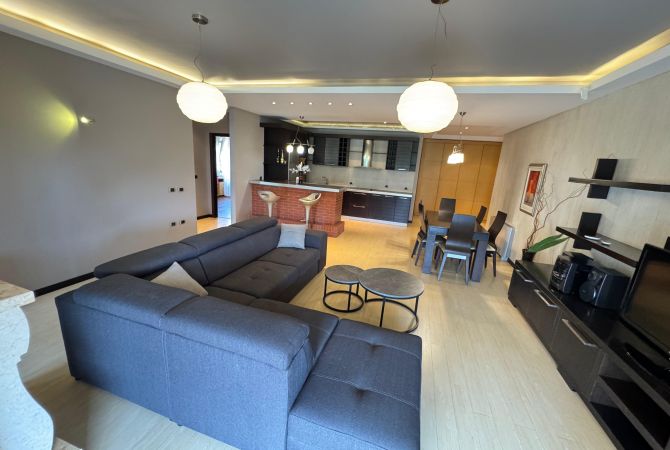 Shtepi me qera Apartament ne Tirane, 3+1, Mobilimi E mobiluar, Pagesa 750  Euro.