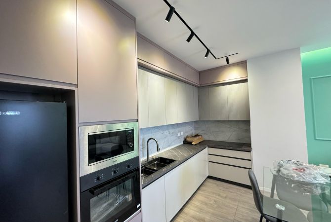 Shtepi me qera Apartament ne Tirane, 2+1, Mobilimi E mobiluar, Pagesa 750  Euro.
