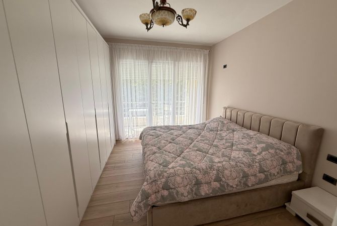 Shtepi me qera Apartament ne Tirane, 2+1, Mobilimi E mobiluar, Pagesa 800  Euro.