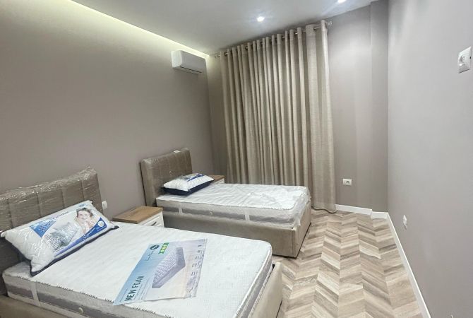 Shtepi me qera Apartament ne Tirane, 2+1, Mobilimi E mobiluar, Pagesa 1,200  Euro.