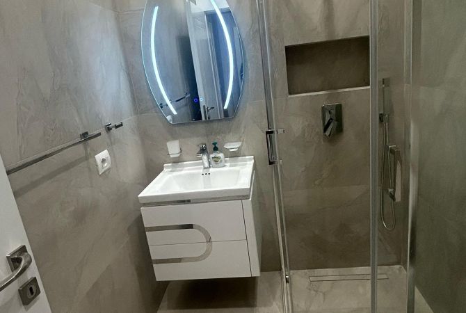 Shtepi me qera Apartament ne Tirane, 2+1, Mobilimi E mobiluar, Pagesa 1,200  Euro.