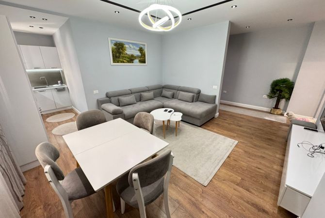Casa in affitto 2+1 a Tirana - 690 Euro