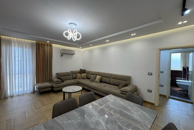 Shtepi me qera Apartament ne Tirane, 2+1, Mobilimi E mobiluar, Pagesa 900  Euro.