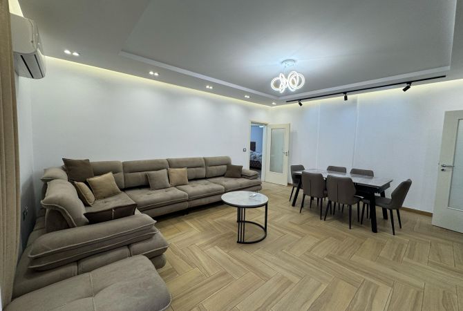 Shtepi me qera 2+1 ne Tirane - 900 Euro