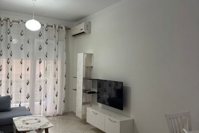 Shtepi me qera Apartament ne Tirane, 2+1, Mobilimi E mobiluar, Pagesa 600  Euro.