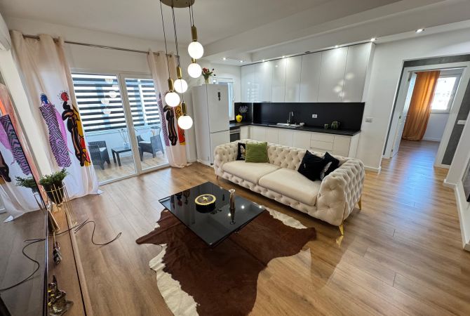 Shtepi me qera Apartament ne Tirane, 2+1, Mobilimi E mobiluar, Pagesa 700  Euro.