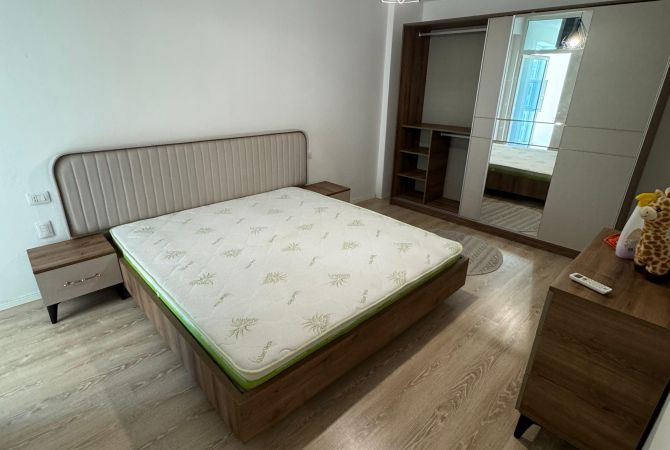 Shtepi me qera Apartament ne Tirane, 2+1, Mobilimi E mobiluar, Pagesa 600  Euro.