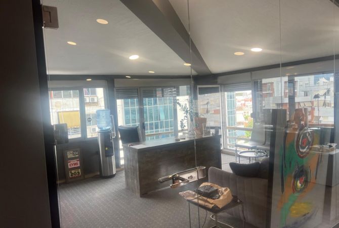 Qera Ambient per Zyre📍Ish Tregu Elektrik 💶Cmimi:250.000 leke (te reja)