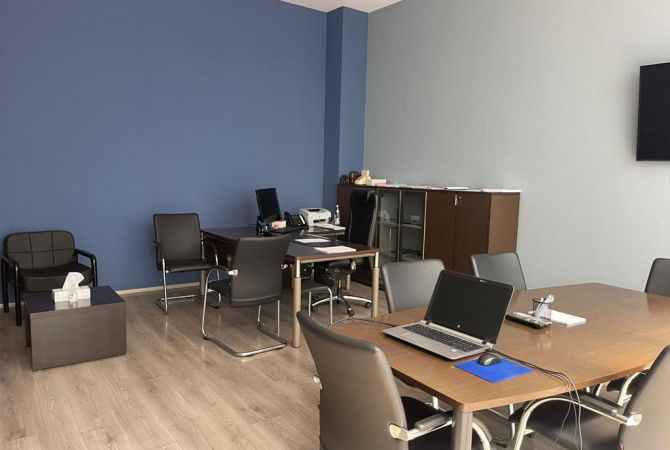 Ambient biznesi me qera 3+1 ne Tirane - 4,000 Euro