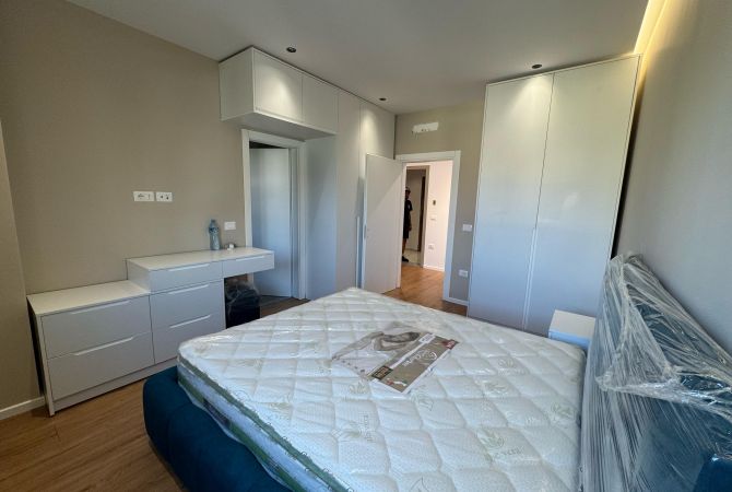 Shtepi me qera Apartament ne Tirane, 2+1, Mobilimi E mobiluar, Pagesa 750  Euro.