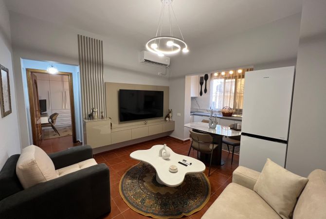 Shtepi me qera Apartament ne Tirane, 1+1, Mobilimi E mobiluar, Pagesa 600  Euro.