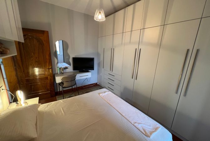 Shtepi me qera Apartament ne Tirane, 1+1, Mobilimi E mobiluar, Pagesa 600  Euro.