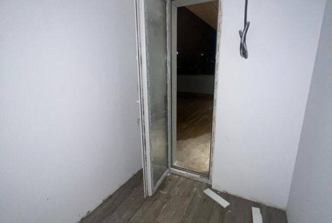 Shtepi me qera Apartament ne Tirane, 2+1, Mobilimi E mobiluar, Pagesa 900  Euro.