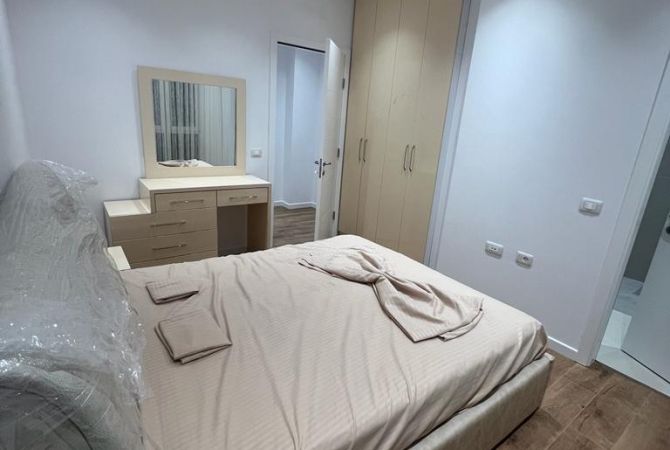 Shtepi me qera Apartament ne Tirane, 2+1, Mobilimi E mobiluar, Pagesa 900  Euro.