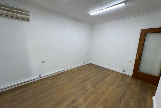 Shtepi me qera Apartament ne Tirane, 1+1, Mobilimi Bosh, pa mobiluar, Pagesa 450  Euro.