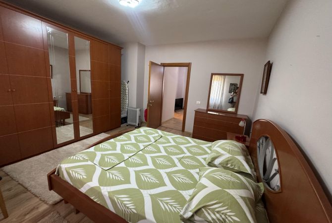 Shtepi me qera Apartament ne Tirane, 1+1, Mobilimi E mobiluar, Pagesa 600  Euro.