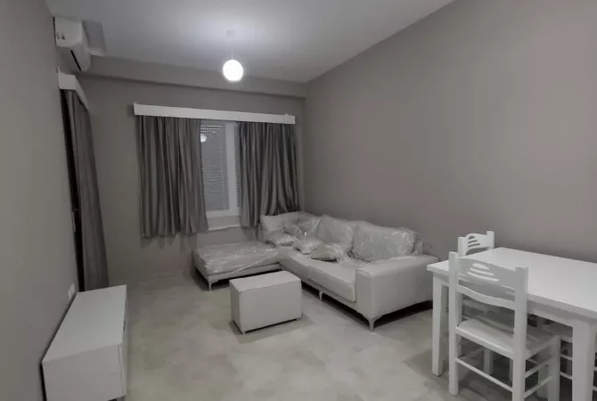 Shtepi me qera Apartament ne Tirane, 1+1, Mobilimi E mobiluar, Pagesa 600  Euro.