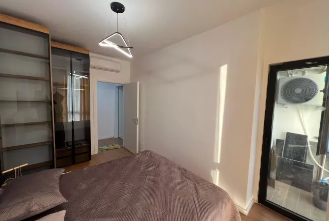 Shtepi me qera Apartament ne Tirane, 1+1, Mobilimi E mobiluar, Pagesa 500  Euro.