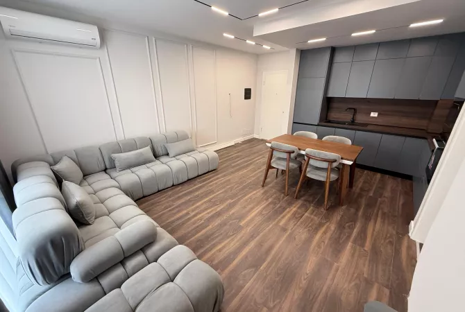 Shtepi me qera Apartament ne Tirane, 2+1, Mobilimi E mobiluar, Pagesa 1,000  Euro.