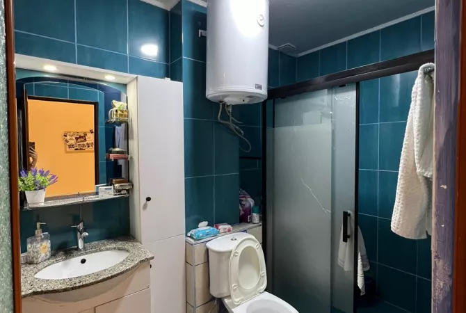 Shtepi me qera Apartament ne Tirane, 2+1, Mobilimi E mobiluar, Pagesa 450  Euro.