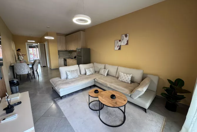Shtepi me qera Apartament ne Tirane, 1+1, Mobilimi E mobiluar, Pagesa 60,000  Leke.