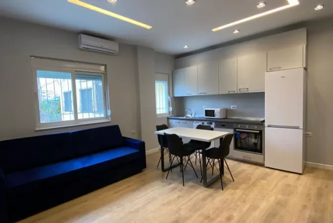Shtepi me qera Apartament ne Tirane, 1+1, Mobilimi E mobiluar, Pagesa 500  Euro.