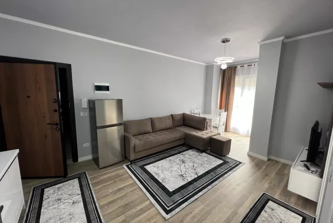 Shtepi me qera Apartament ne Tirane, 1+1, Mobilimi E mobiluar, Pagesa 500  Euro.