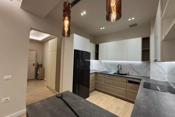 Shtepi ne shitje Apartament ne Tirane, 2+1, Mobilimi E mobiluar, Pagesa 290,000  Euro.