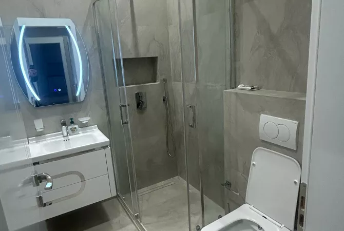 Shtepi ne shitje Apartament ne Tirane, 2+1, Mobilimi E mobiluar, Pagesa 360,000  Euro.