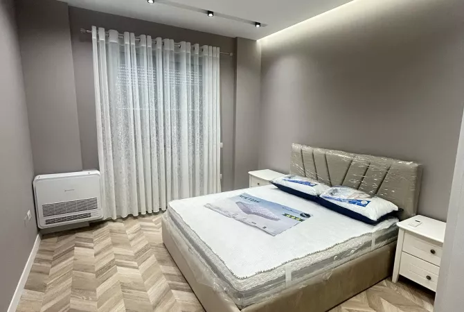 Shtepi ne shitje Apartament ne Tirane, 2+1, Mobilimi E mobiluar, Pagesa 360,000  Euro.