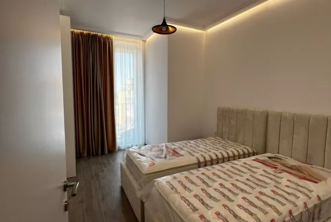 Shtepi me qera 2+1 ne Tirane - 900 Euro