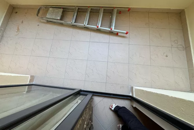 Shtepi me qera Apartament ne Tirane, 2+1, Mobilimi E mobiluar, Pagesa 400  Euro.