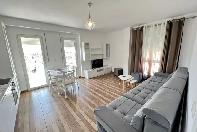 Shtepi me qera 2+1 ne Tirane - 50,000 Leke