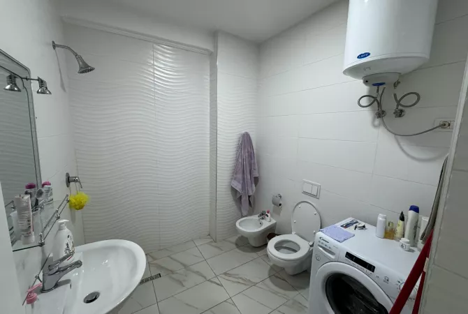 Shtepi me qera Apartament ne Tirane, 2+1, Mobilimi E mobiluar, Pagesa 550  Euro.