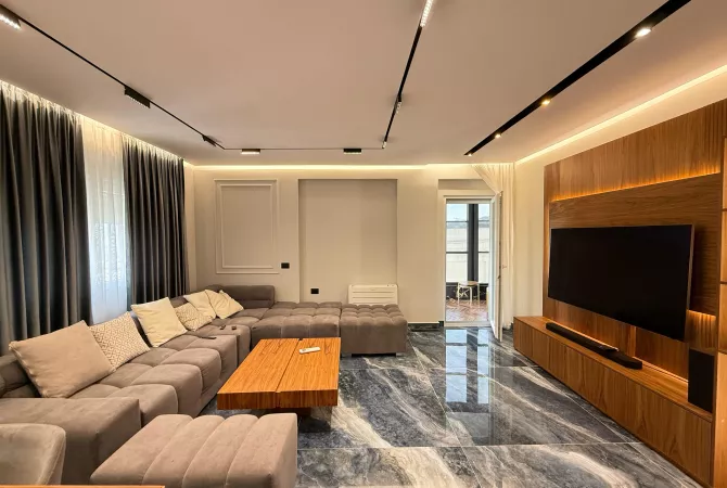 Shtepi me qera 2+1 ne Tirane - 1,500 Euro