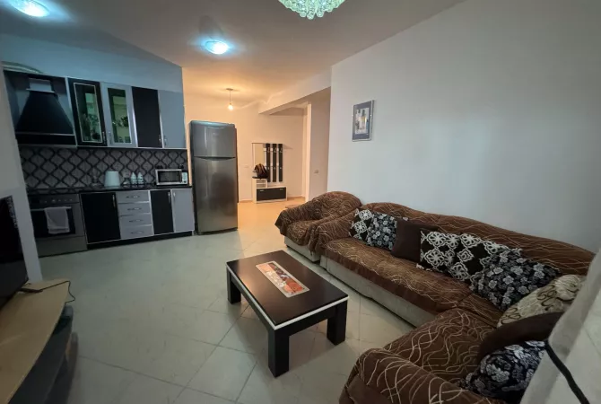 Shtepi me qera 2+1 ne Tirane - 400 Euro