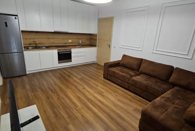 Shtepi me qera Apartament ne Tirane, 1+1, Mobilimi E mobiluar, Pagesa 600  Euro.