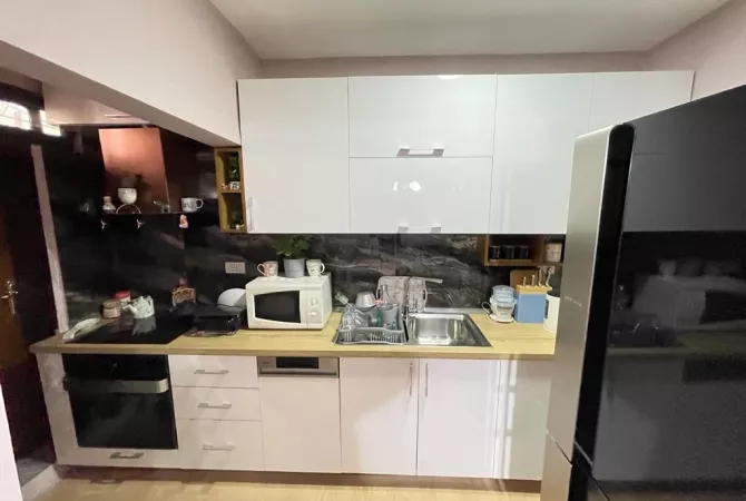 Shtepi me qera 1+1 ne Tirane - 500 Euro