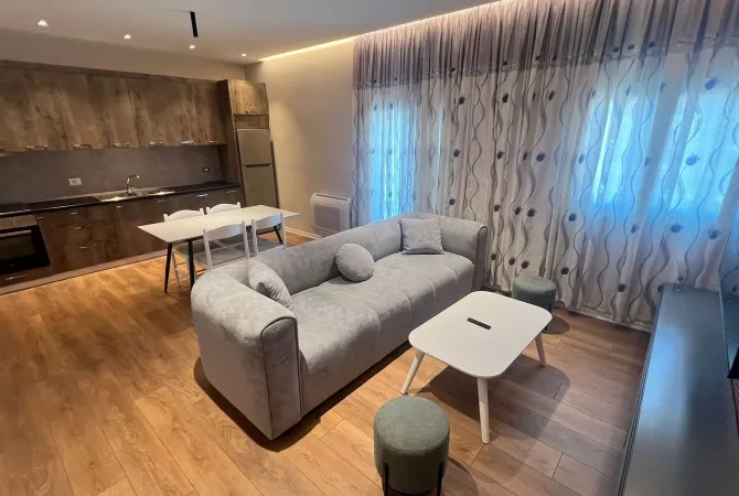 Shtepi me qera 2+1 ne Tirane - 550 Euro