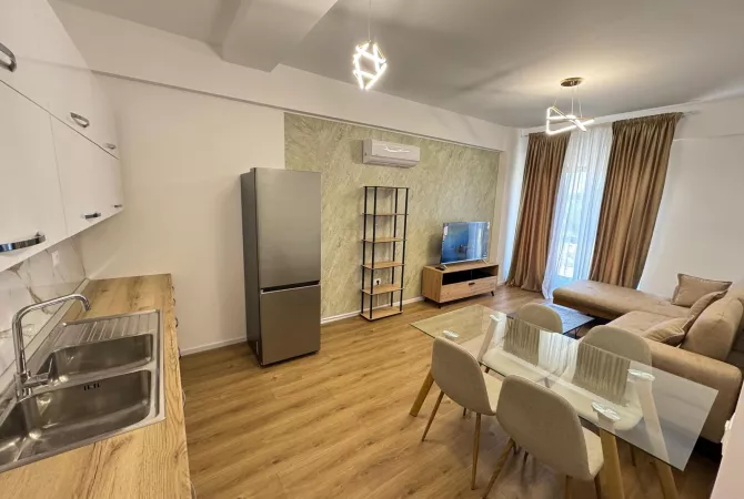 Shtepi me qera 1+1 ne Tirane - 45,000 Leke