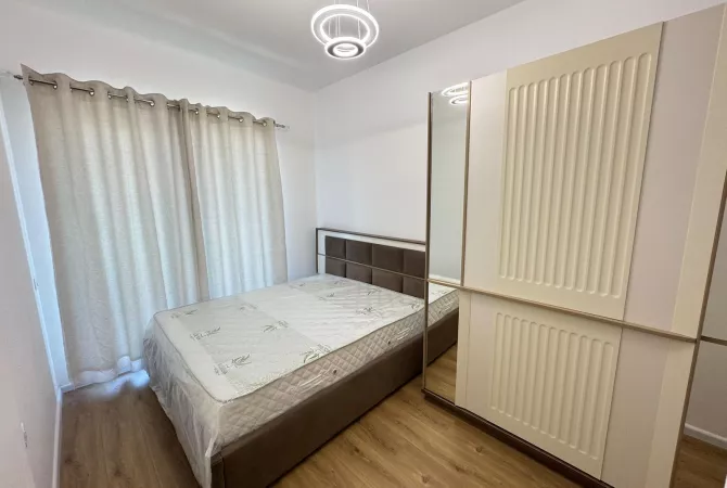 Shtepi me qera Apartament ne Tirane, 1+1, Mobilimi E mobiluar, Pagesa 45,000  Leke.
