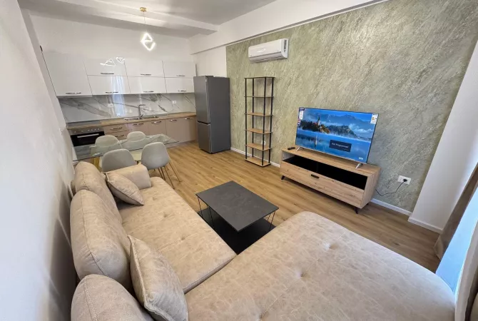 Shtepi me qera Apartament ne Tirane, 1+1, Mobilimi E mobiluar, Pagesa 45,000  Leke.