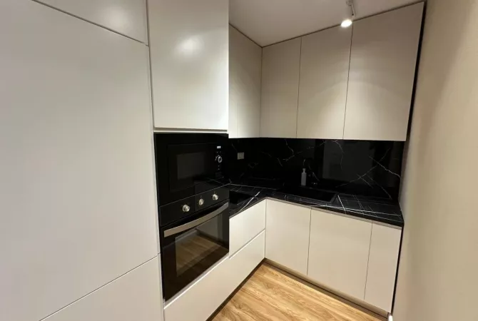 Shtepi me qera Apartament ne Tirane, 2+1, Mobilimi E mobiluar, Pagesa 1,400  Euro.