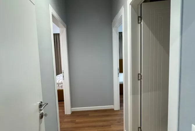 Shtepi me qera Apartament ne Tirane, 2+1, Mobilimi E mobiluar, Pagesa 800  Euro.