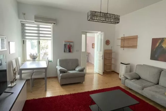 Shtepi me qera 1+1 ne Tirane - 600 Euro