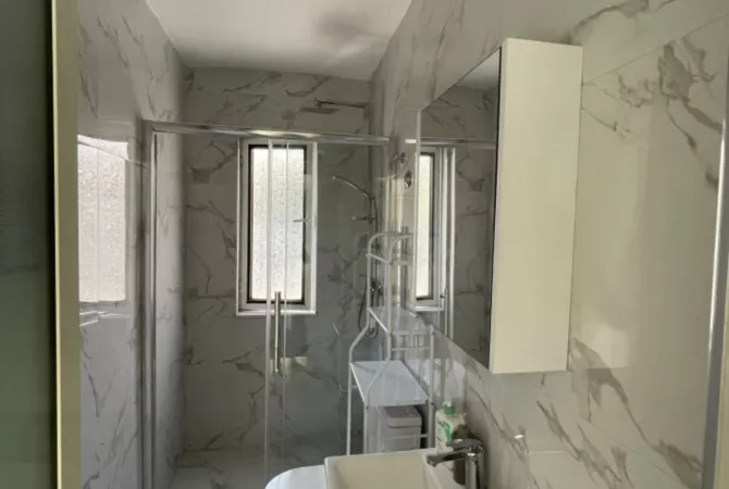 Shtepi me qera Apartament ne Tirane, 1+1, Mobilimi E mobiluar, Pagesa 600  Euro.